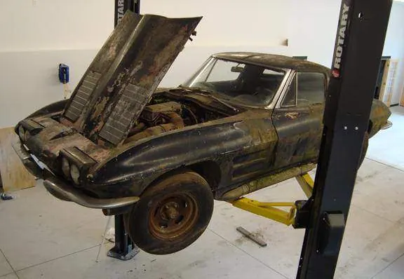 barn find corvette