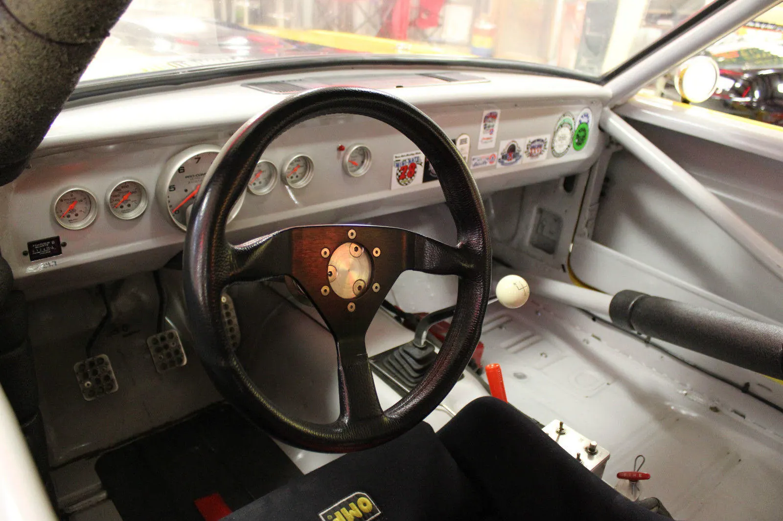 Inside 66 Shelby GT350