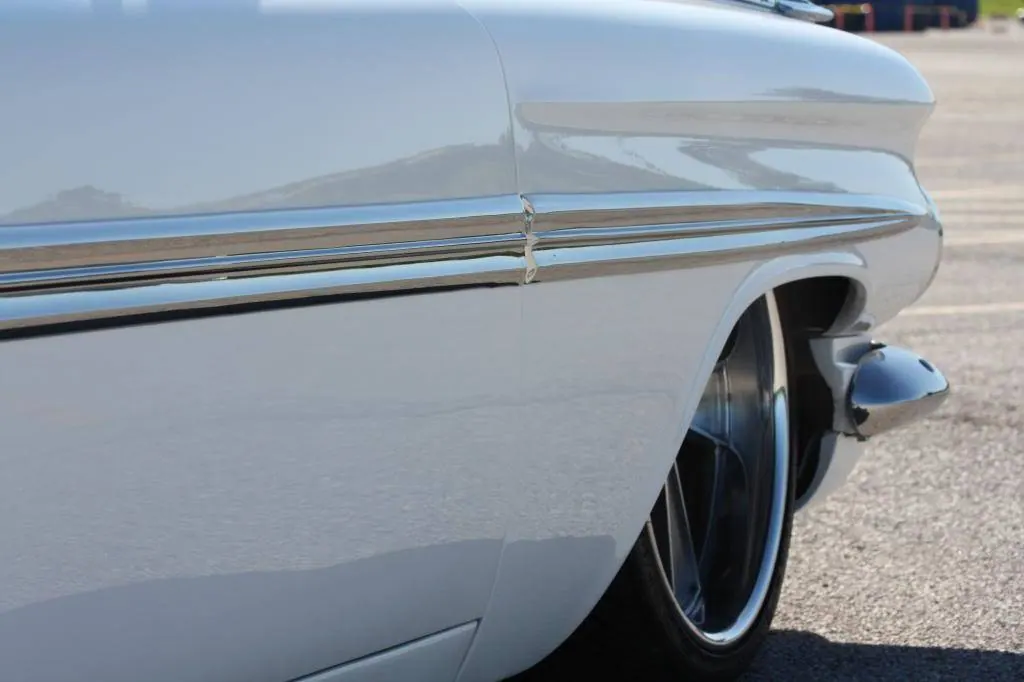 1959 Impala side