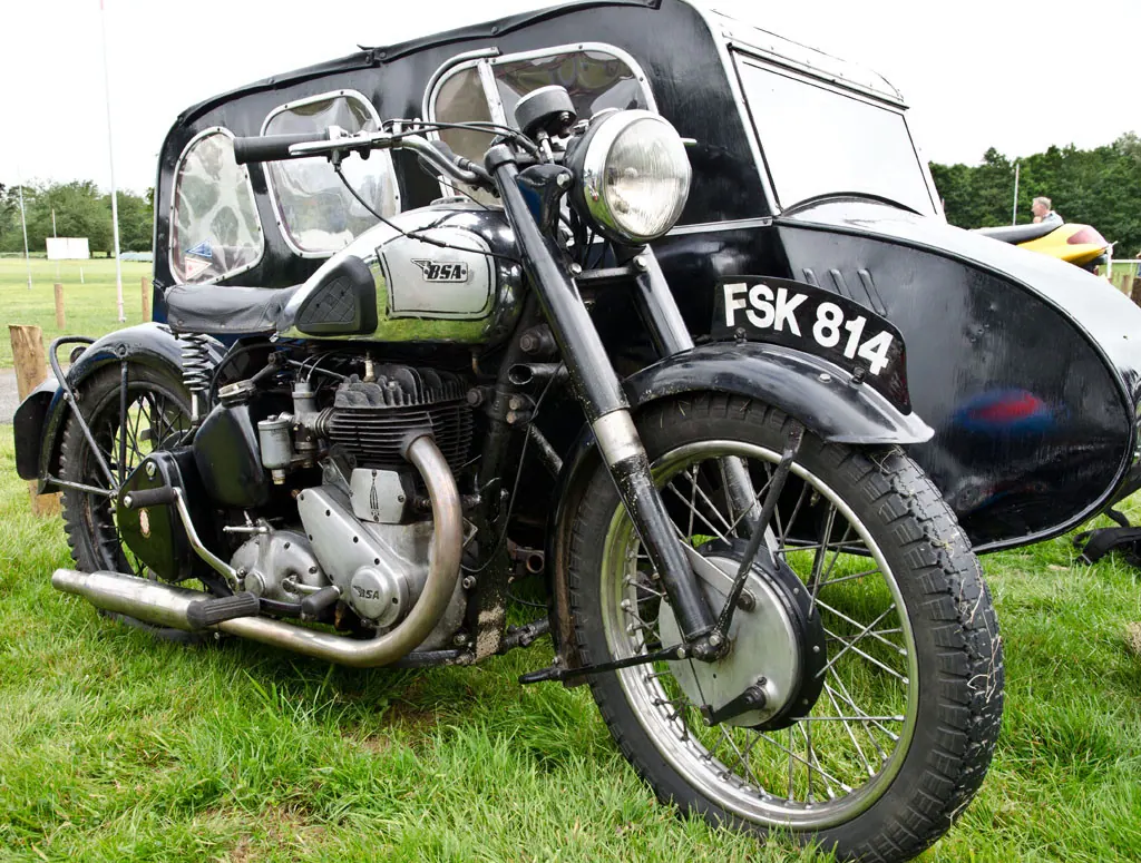 BSA M21