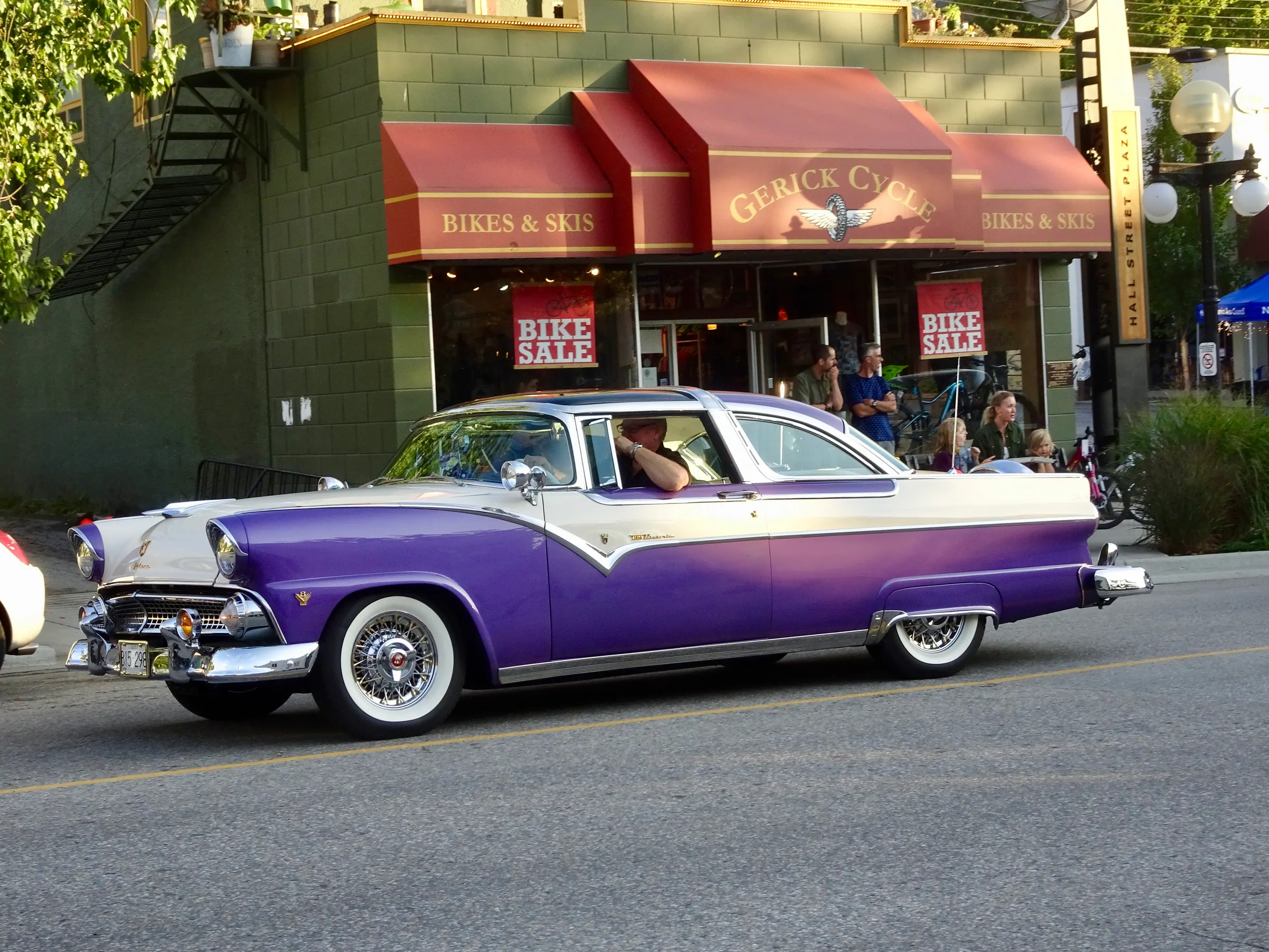 classic car - queen city car cruise