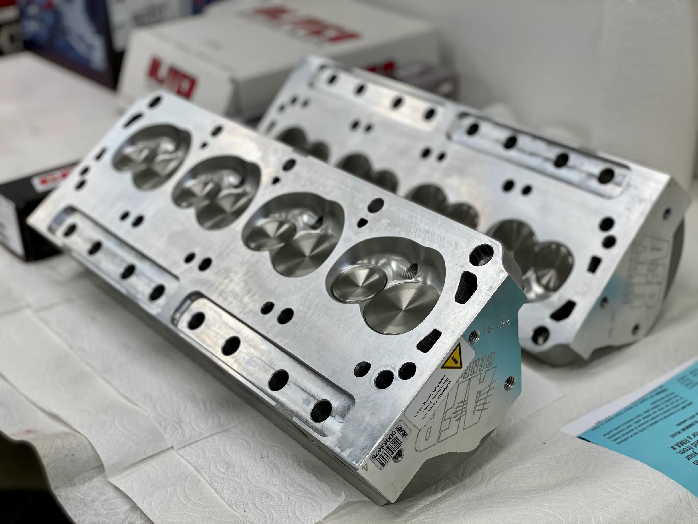 AFR 220 heads
