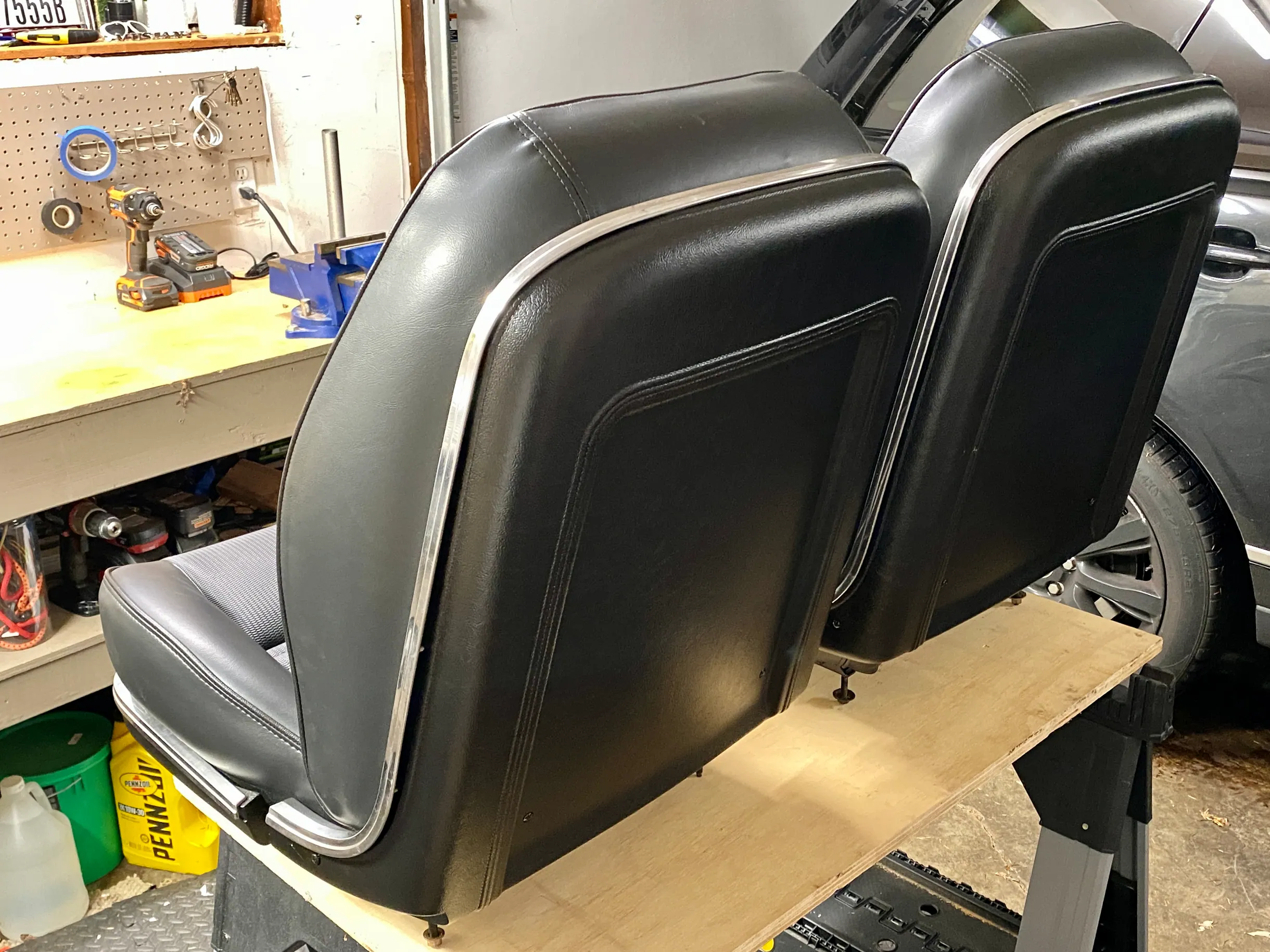 1967 mustang deluxe seats